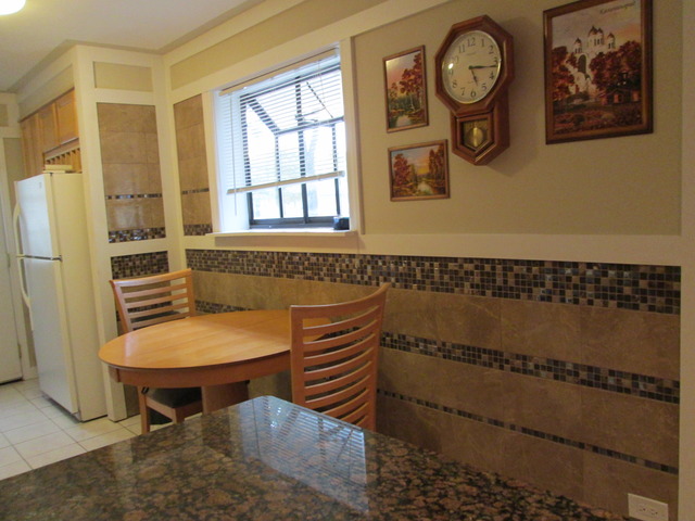 313 E Dennis Rd, Wheeling, IL 60090 photo 8