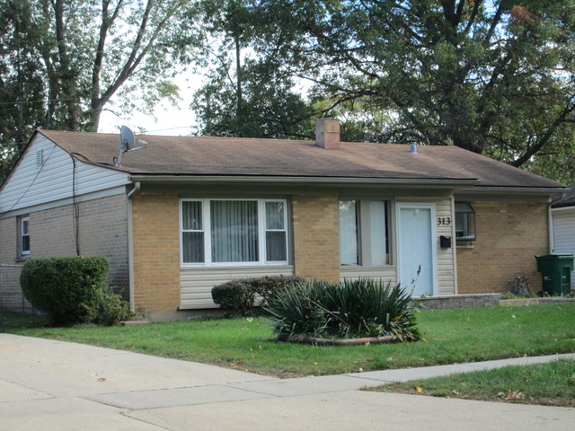 313 E Dennis Rd, Wheeling, IL 60090 photo 18
