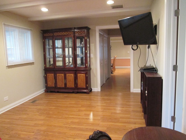 313 E Dennis Rd, Wheeling, IL 60090 photo 10