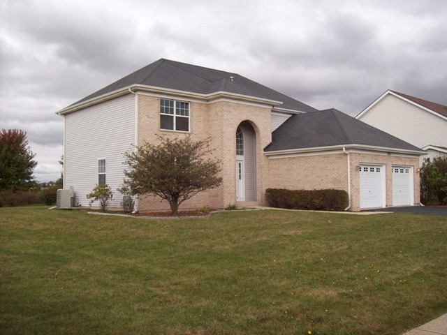 13011 Grande Poplar Cir, Plainfield, IL 60585 photo 2