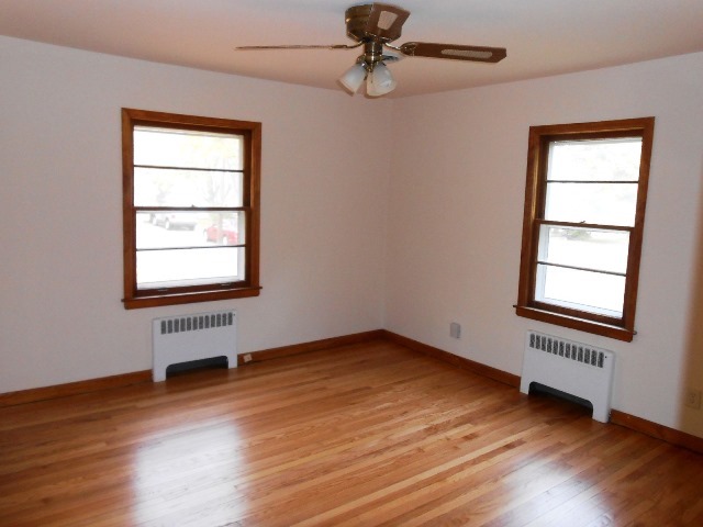 302 E Liberty St, Newark, IL 60541 photo 9