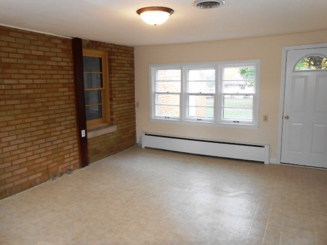 302 E Liberty St, Newark, IL 60541 photo 14