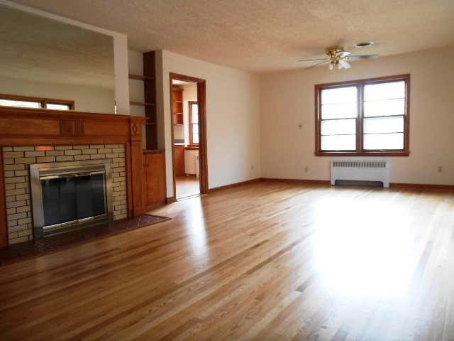 302 E Liberty St, Newark, IL 60541 photo 5