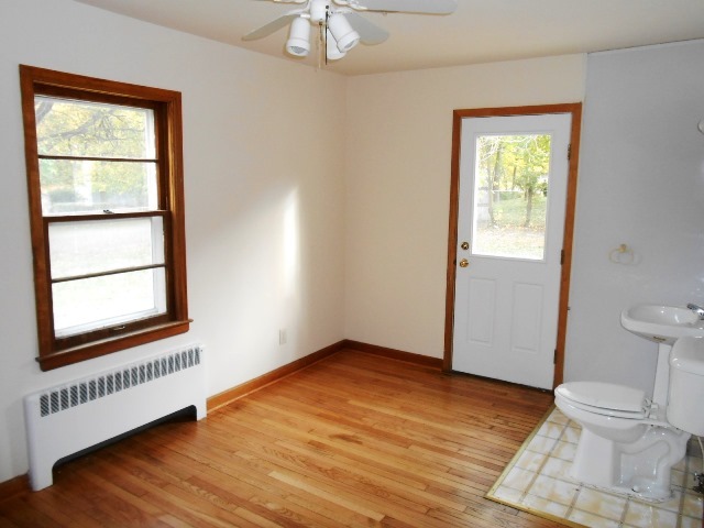 302 E Liberty St, Newark, IL 60541 photo 10