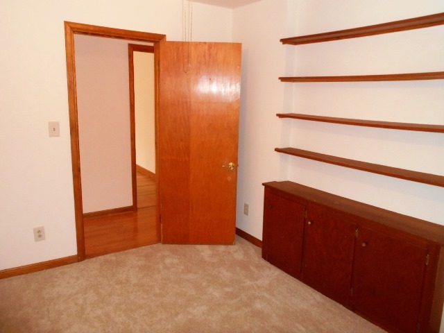 302 E Liberty St, Newark, IL 60541 photo 7