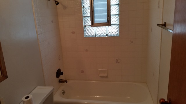 214 Des Plaines Ln, Hoffman Estates, IL 60169 photo 11