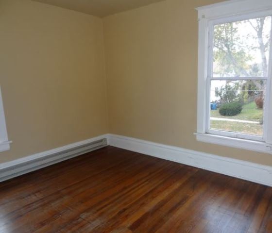 451 Maple Ave, Aurora, IL 60505 photo 9