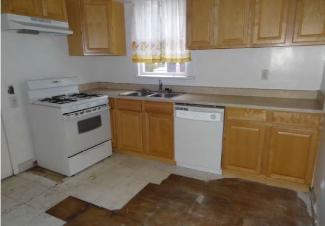 451 Maple Ave, Aurora, IL 60505 photo 7