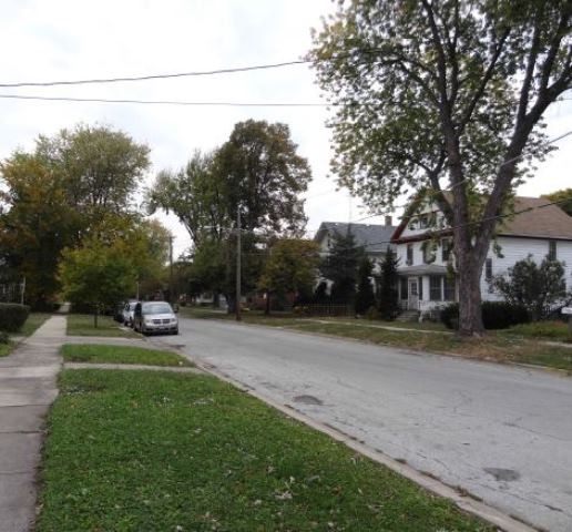 451 Maple Ave, Aurora, IL 60505 photo 4