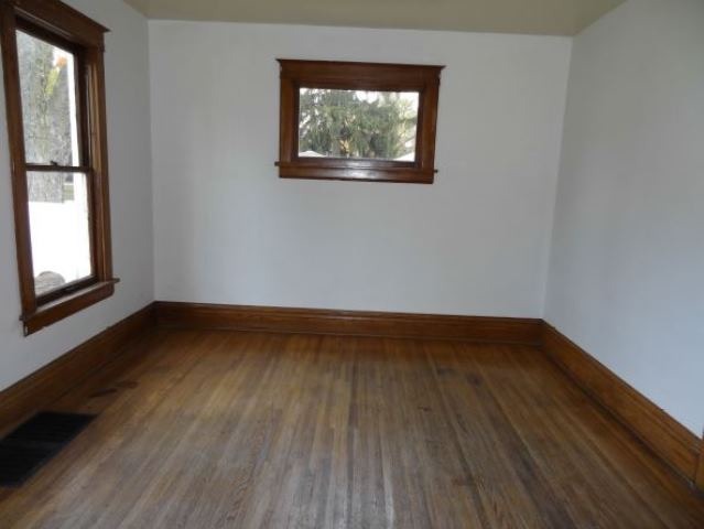 451 Maple Ave, Aurora, IL 60505 photo 6