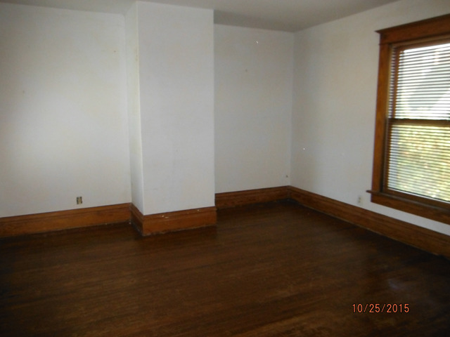 28 E Peru St, Princeton, IL 61356 photo 13