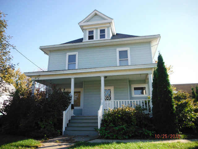 28 E Peru St, Princeton, IL 61356 photo 1
