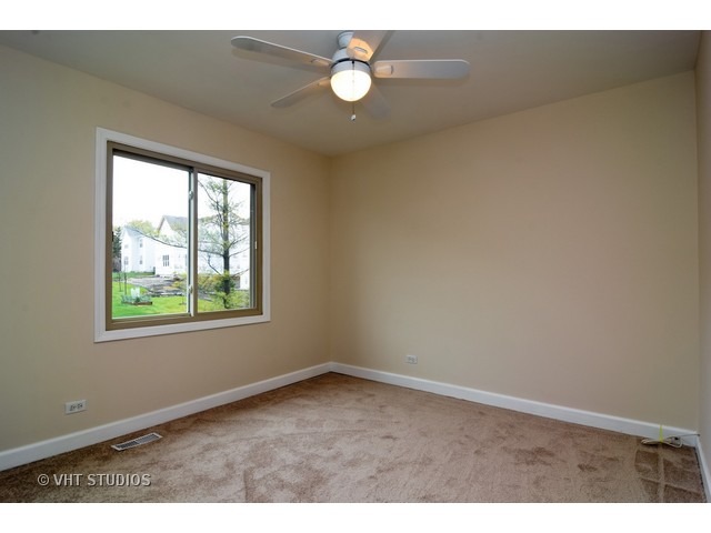 5129 Kingston Dr, Barrington, IL 60010 photo 7
