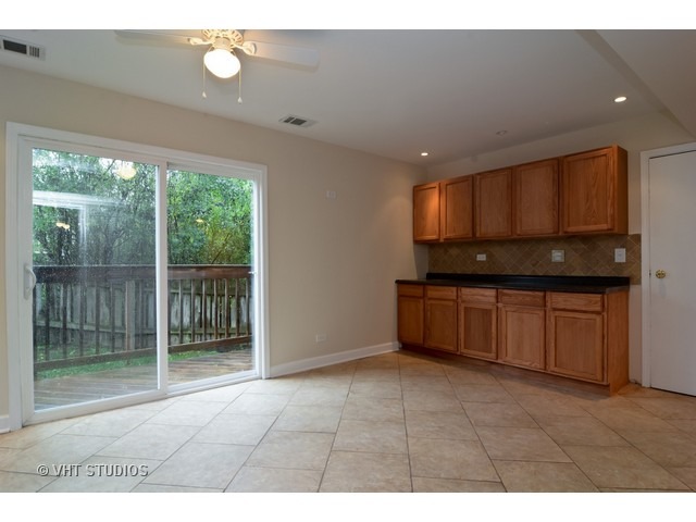 5129 Kingston Dr, Barrington, IL 60010 photo 5
