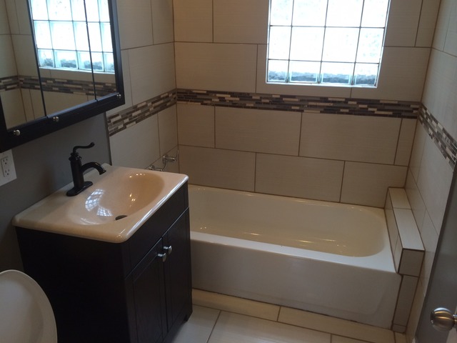 410 E 88 Th Pl, Chicago, IL 60619 photo 3