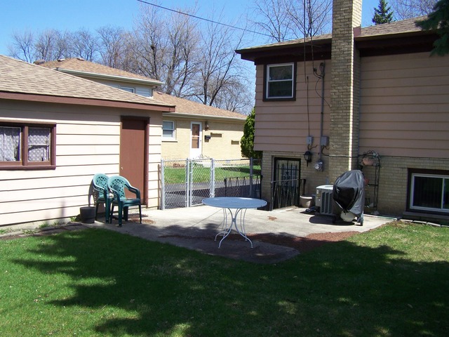 8 N Grant Dr, Addison, IL 60101 photo 21