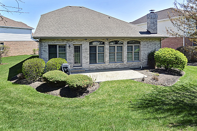 6354 Emerald Ct, Willowbrook, IL 60527 photo 15