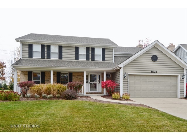 1527 Carlyle Rd, Naperville, IL 60564 photo 1