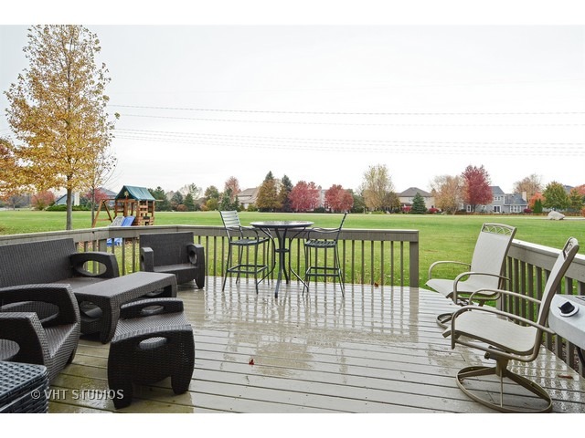 1527 Carlyle Rd, Naperville, IL 60564 photo 18