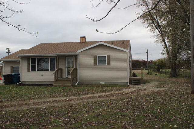 1263 N 5000w Rd, Kankakee, IL 60901 photo 2