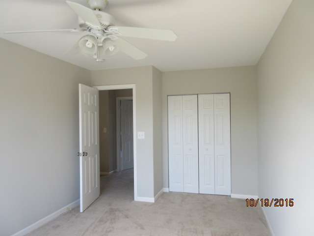 732 Red Barn Ln, Elgin, IL 60124 photo 15