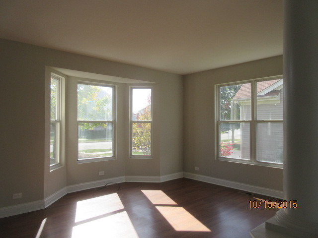 732 Red Barn Ln, Elgin, IL 60124 photo 5