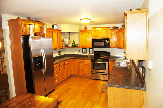2015 W Grace St, Kankakee, IL 60901 photo 8