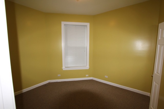 6018 S Champlain Ave, Chicago, IL 60637 photo 3