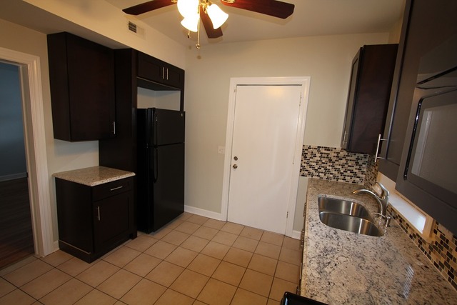6018 S Champlain Ave, Chicago, IL 60637 photo 11