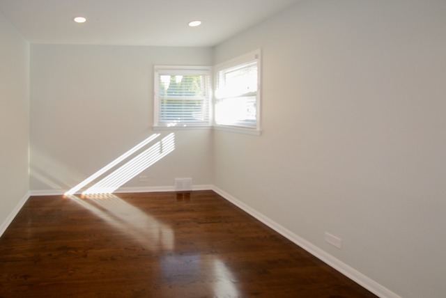 107 N Fairview Ave, Mount Prospect, IL 60056 photo 10