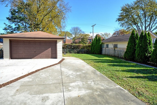 107 N Fairview Ave, Mount Prospect, IL 60056 photo 22
