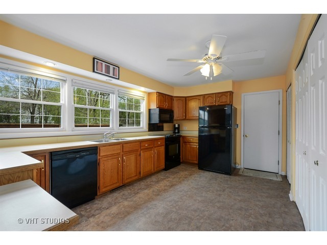 1837 Taft Ave E, Rolling Meadows, IL 60008 photo 5