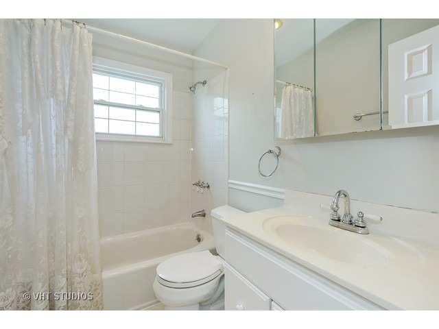 1837 Taft Ave E, Rolling Meadows, IL 60008 photo 17