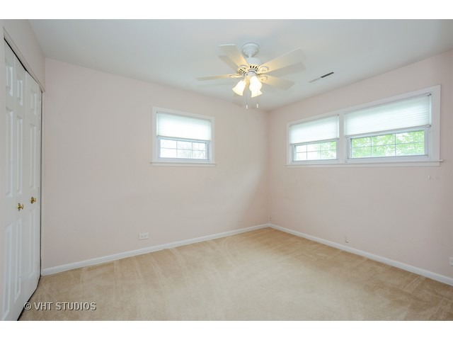 1837 Taft Ave E, Rolling Meadows, IL 60008 photo 14