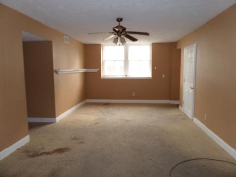 1 E Center St, Mount Morris, IL 61054 photo 4