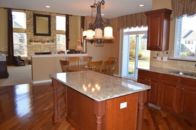 1142 Deerpath Rd, Aurora, IL 60506 photo 6
