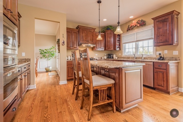 13008 Skyline Dr, Plainfield, IL 60585 photo 6