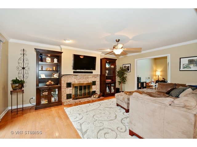 1929 Dorset Dr, Wheaton, IL 60189 photo 6