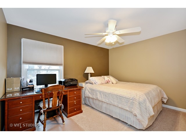 1929 Dorset Dr, Wheaton, IL 60189 photo 10