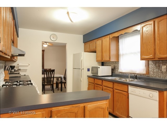 185 S La Londe Ave, Addison, IL 60101 photo 7