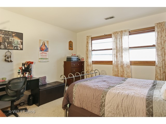 185 S La Londe Ave, Addison, IL 60101 photo 10