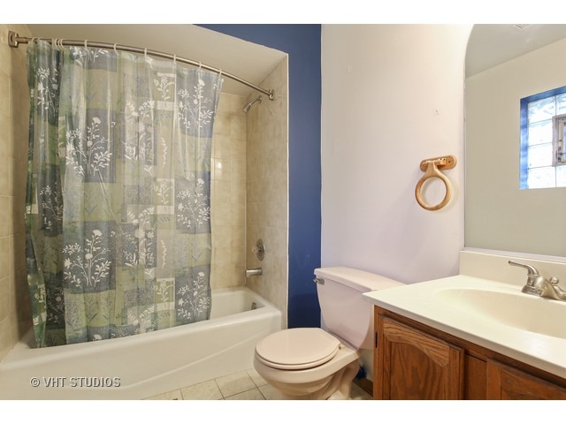 185 S La Londe Ave, Addison, IL 60101 photo 9