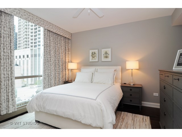 21 E Huron St #805, Chicago, IL 60611 photo 12