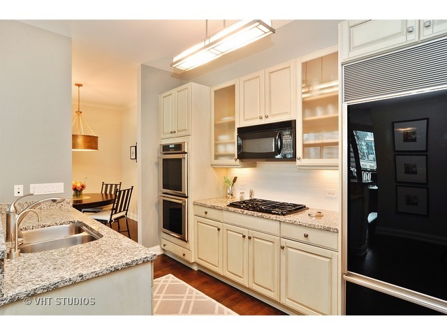 21 E Huron St #805, Chicago, IL 60611 photo 8