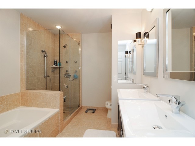 21 E Huron St #805, Chicago, IL 60611 photo 15
