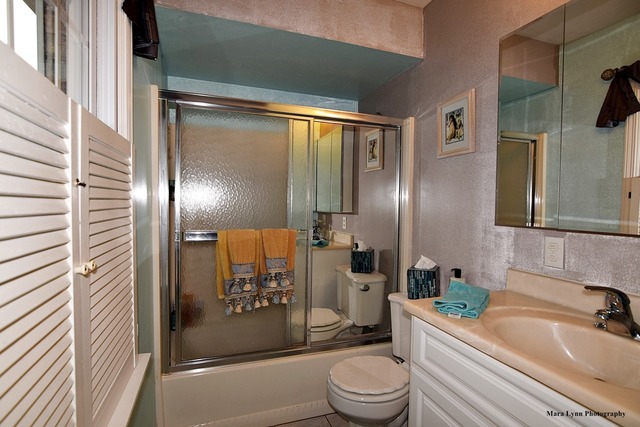 12726 Schaefer Rd, Plano, IL 60545 photo 8