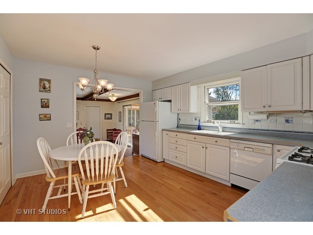 25 W677 Towpath Ct, Wheaton, IL 60189 photo 7