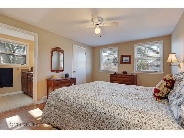 25 W677 Towpath Ct, Wheaton, IL 60189 photo 16