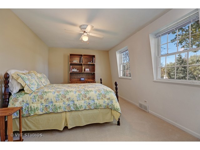 25 W677 Towpath Ct, Wheaton, IL 60189 photo 18