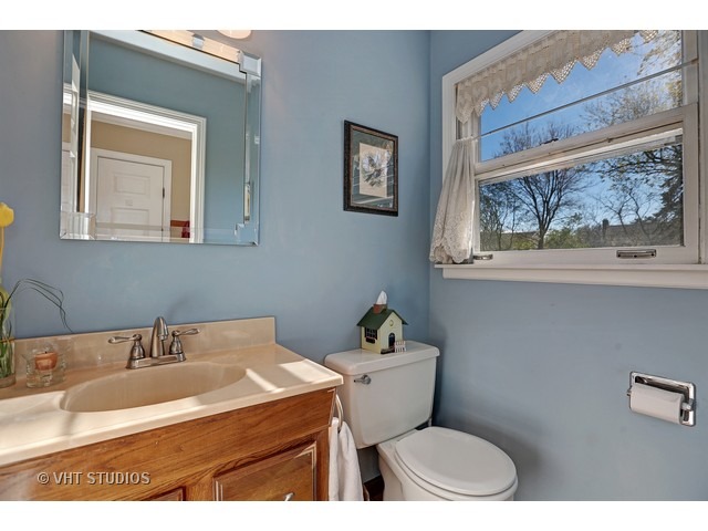 25 W677 Towpath Ct, Wheaton, IL 60189 photo 14